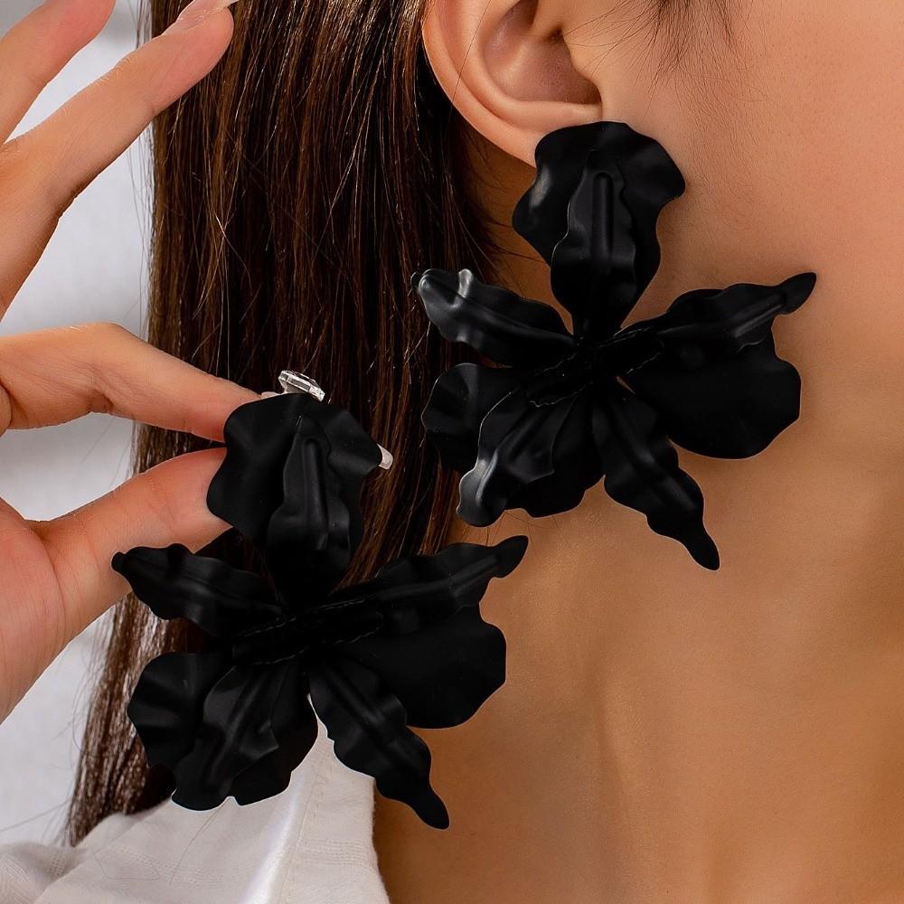 Pleated Large Flower Earrings Irregular Ear Accessories Exaggerated Flower Earrings Party