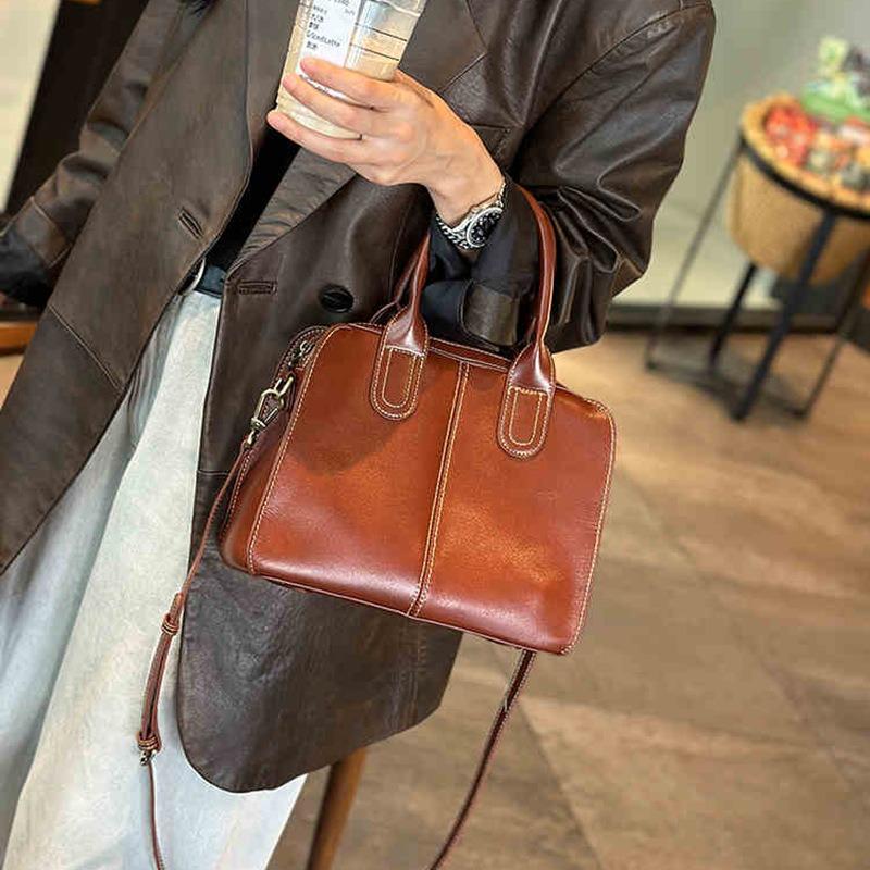 Women's Bag Large Capacity Crossbody Bag Premium Premium Layer Genuine Leather