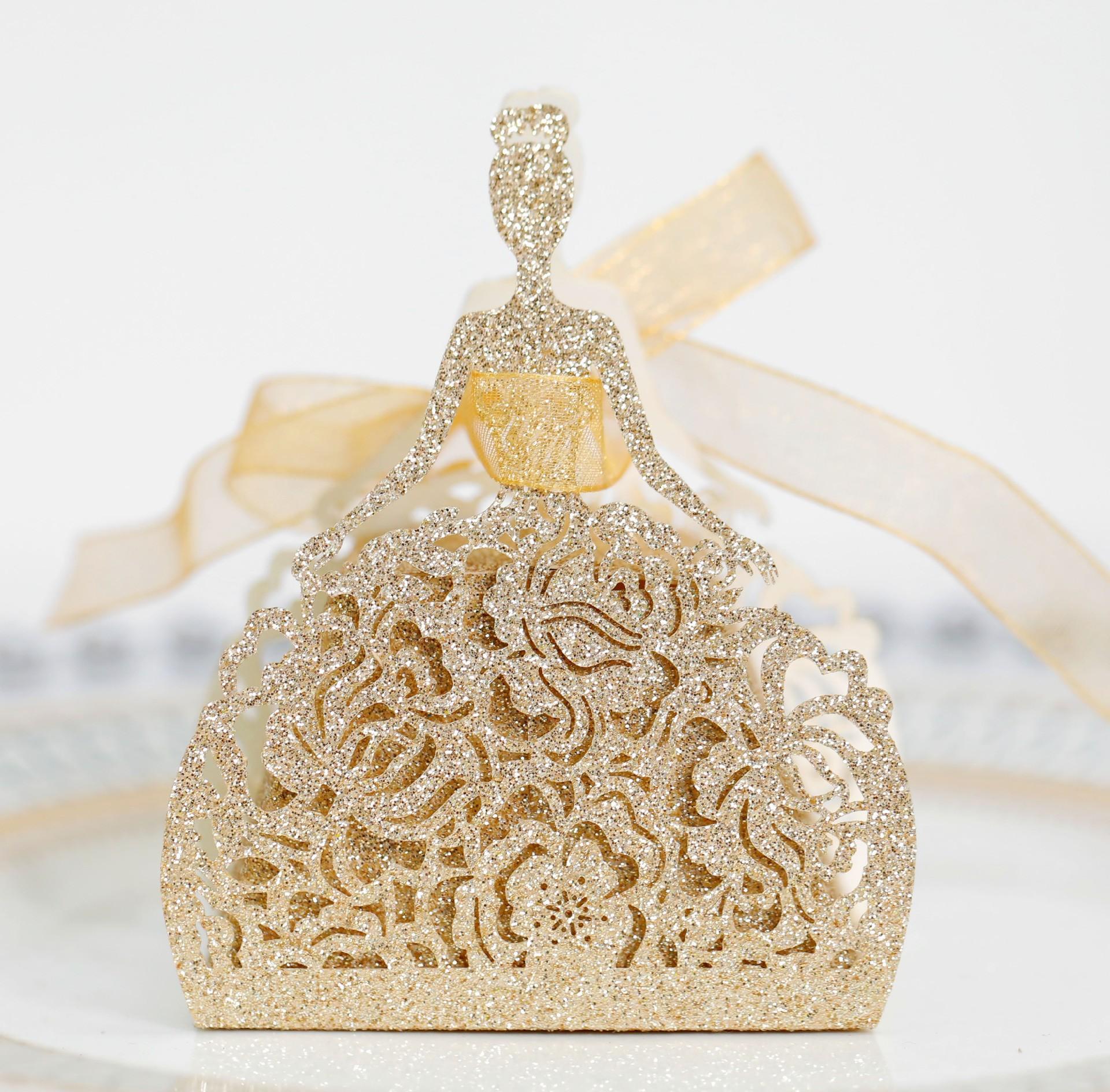 

50pcs Laser Hollowed Out Gold Onion Powder Candy Box European Style Beautiful Rose Girl Handbag Gift Box Gift Box Packaging 63X40X70mm