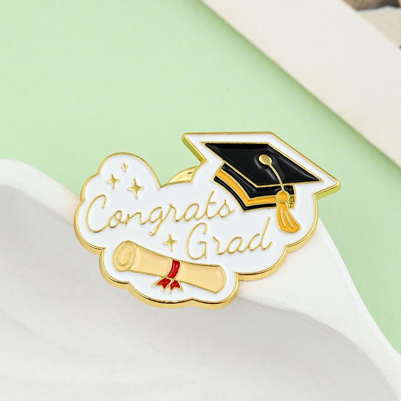 

Выпускной сезон Брошь в виде бакалаврской шляпы: Креативные английские буквы подарок студенту