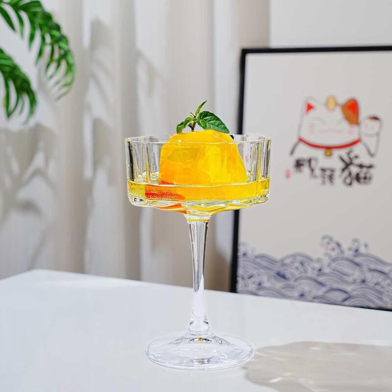 OLOEY Large Petal Multi-use Stemmed Glass Set