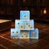 Dés Faits Main en Pierre Naturelle avec Points Dorés, Mini Dés en Cristal de Guérison Faux Sculptés pour Jeu, à 6 Faces pour Plateau de Jeu de Société Poli