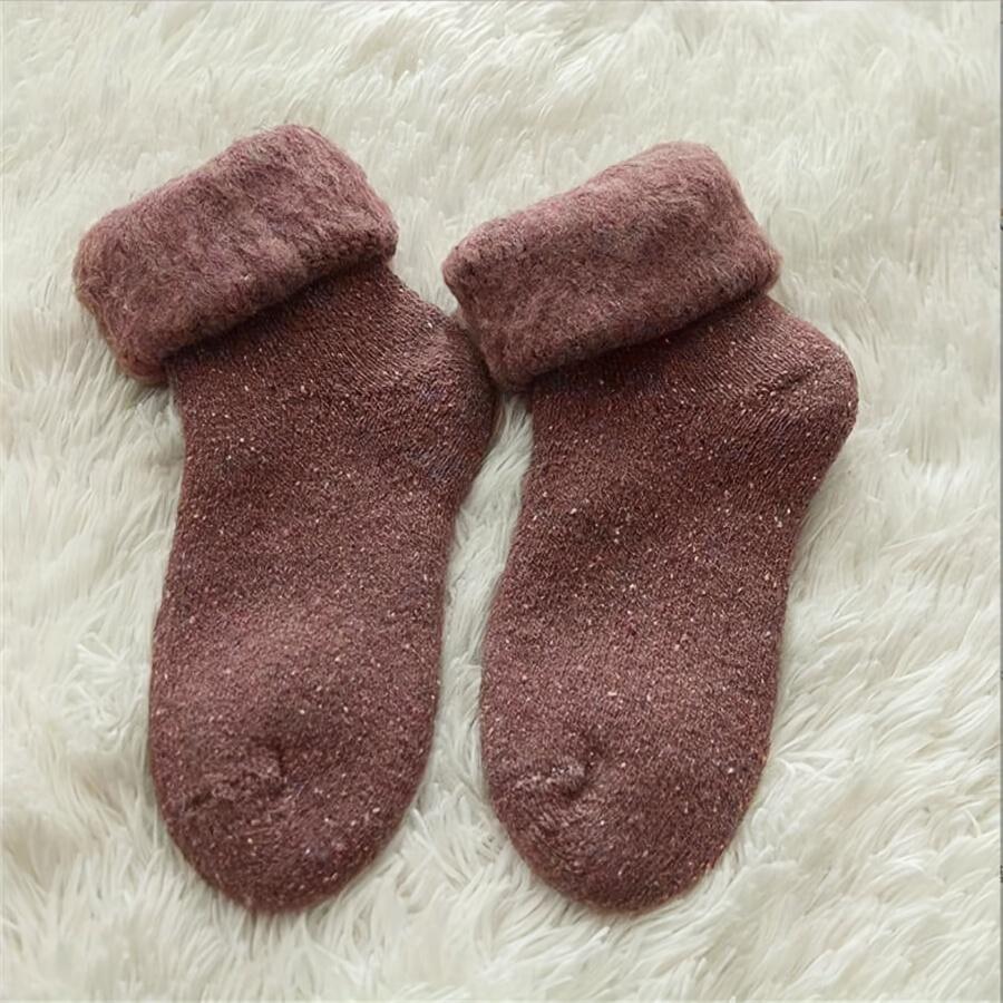 Women`s Thickened Plush Brushed Winter Socks