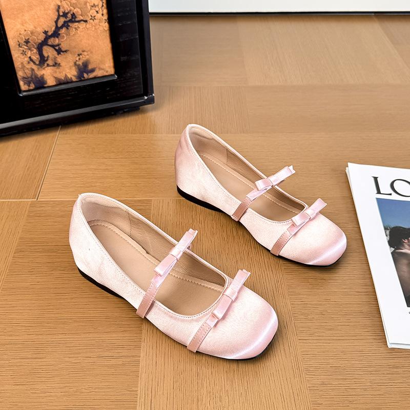 

Square head ballet flats autumn new retro temperament bow inner height increase small leather shoes 39