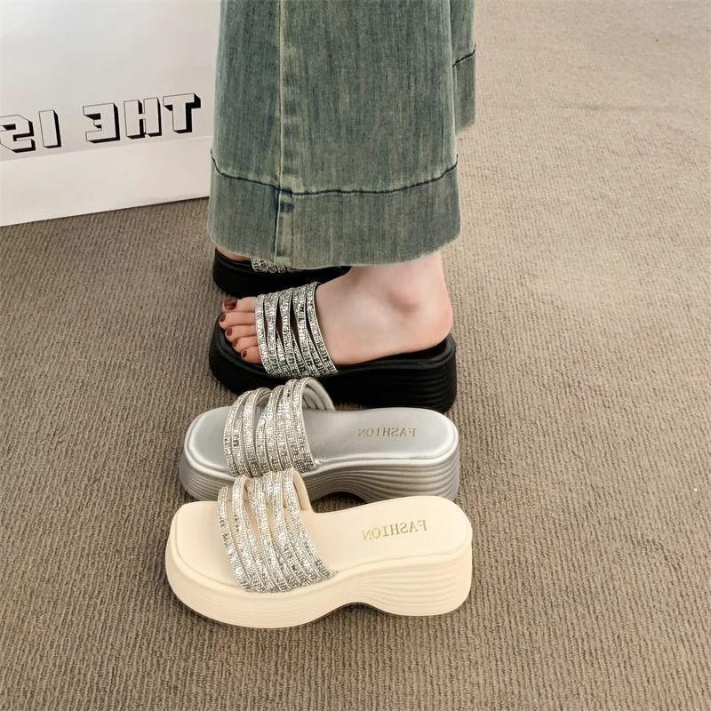With skirt thick-soled one-word slippers for women's 2025 summer new wear high-value slope-heeled rhinestone open-toed cool slippers