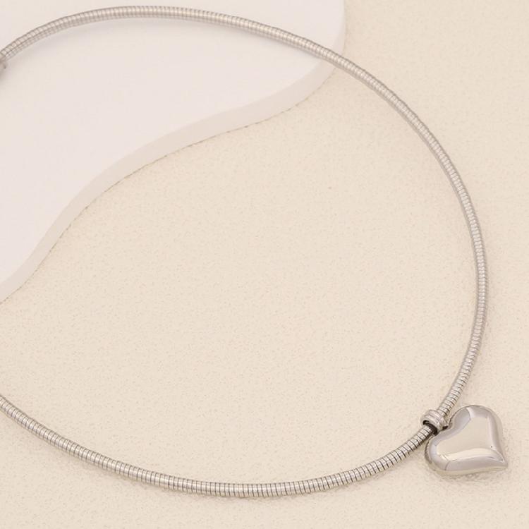Minimalist Heart/Sphere Pendant Necklace Sophisticated Clavicle Chain Handmade Accessory for Casual Or Party Wear