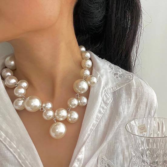 Collier Femme Exagéré Irrégulier Perles Chaîne d'Extension Élégante Haute Brillance Faux Perle Collier Clavicule Bijoux de Mode