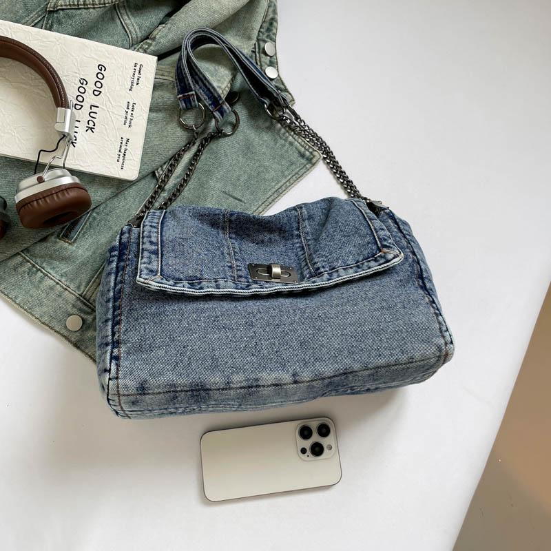 Vintage Denim Bag Women's Chain Shoulder Bag Large Capacity Commuter Tote Bag