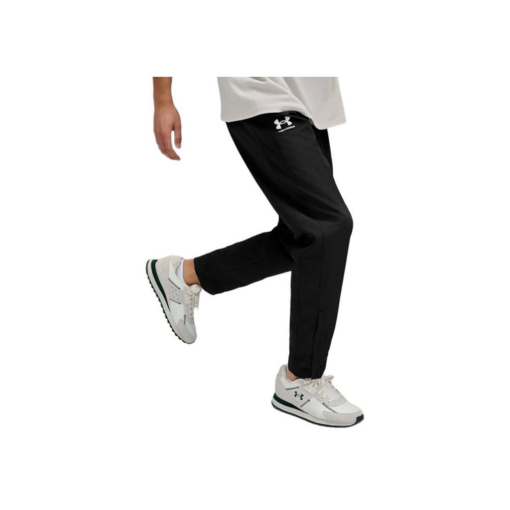 Under Armour Rival Sports Leisure Series Markenlogo Gewebtes Elastisches Atmungsaktives Freizeit-Hose Herrenhose Schwarz 1390150-001