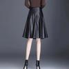 Damen Herbst Winter Schwarzer A-Linien Midi-Rock aus Kunstleder mit Taschen