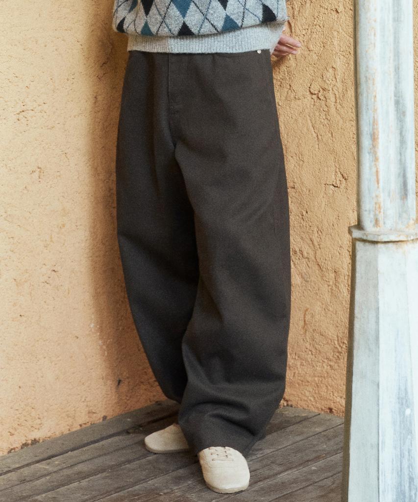 DTHIRTYONE Side-Snap Balloon Curved Pants (Brown)