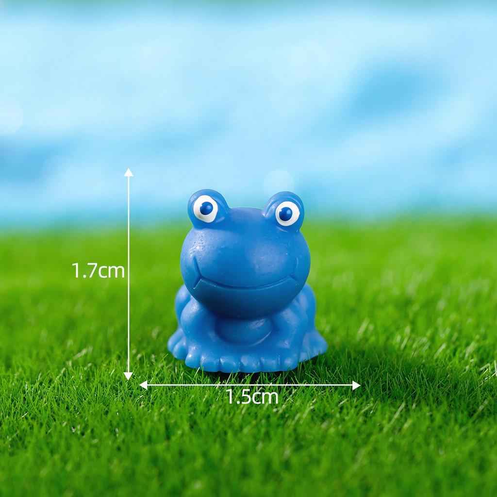 Adorable Matte Blue-eyed Frog Resin Miniature For Creative Terrariums And Fairy Gardens