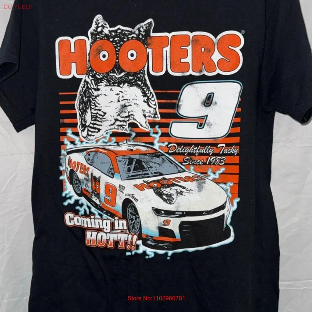 Hooters 9 Delightfully Tacky Since 1983 Coming In Hott Black T Shirt Medium Vintage Designer Clothes Unisex Casual Homme