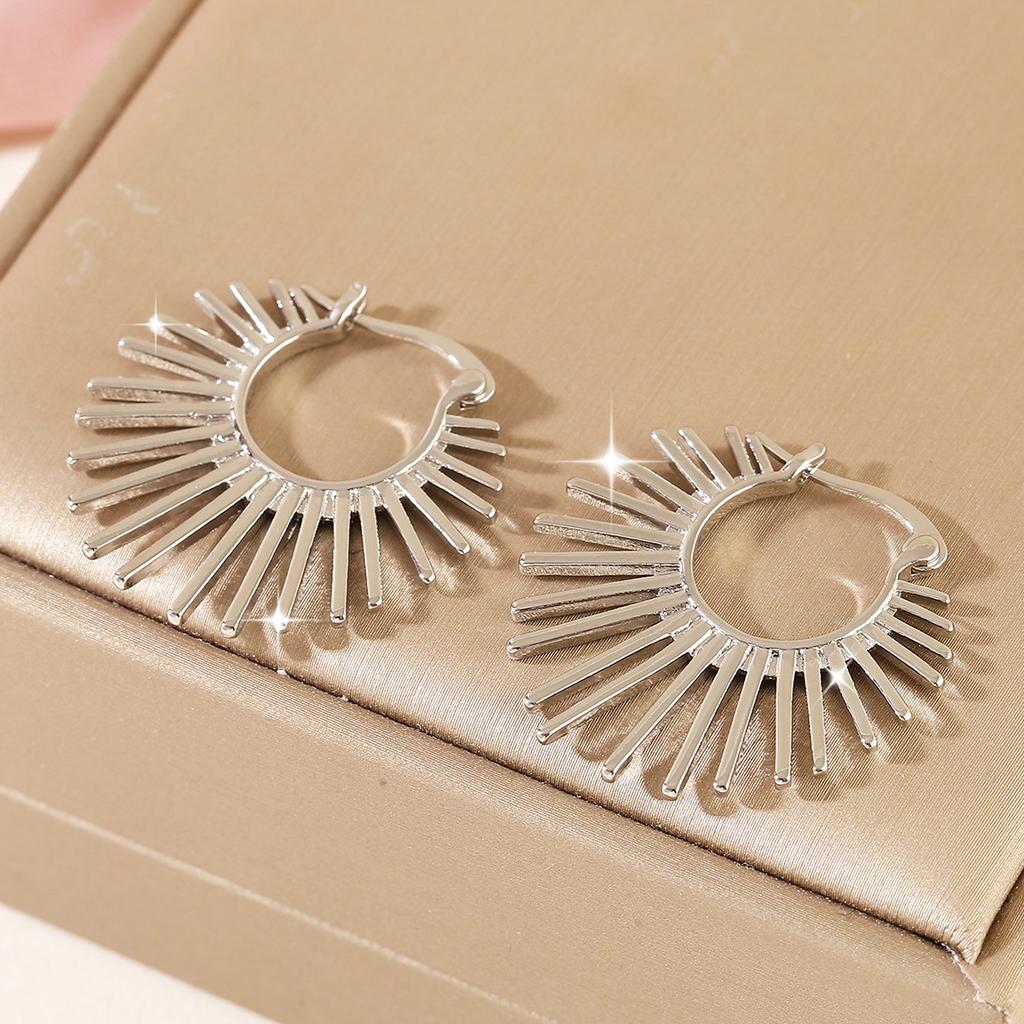 Silver Color Shinning Earrings For Women Sun Shape Sexy Girl Fashion Trendy Jewelry Gift Party Wedding pendientes