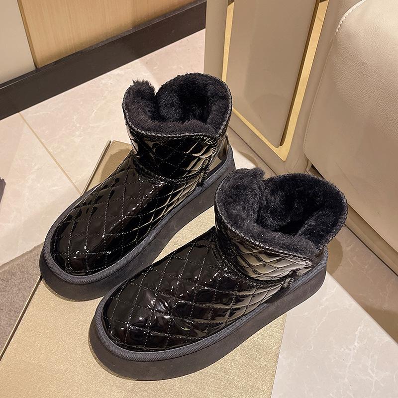 

Женские зимние сапоги на толстой подошве с плюшем 40 чёрный