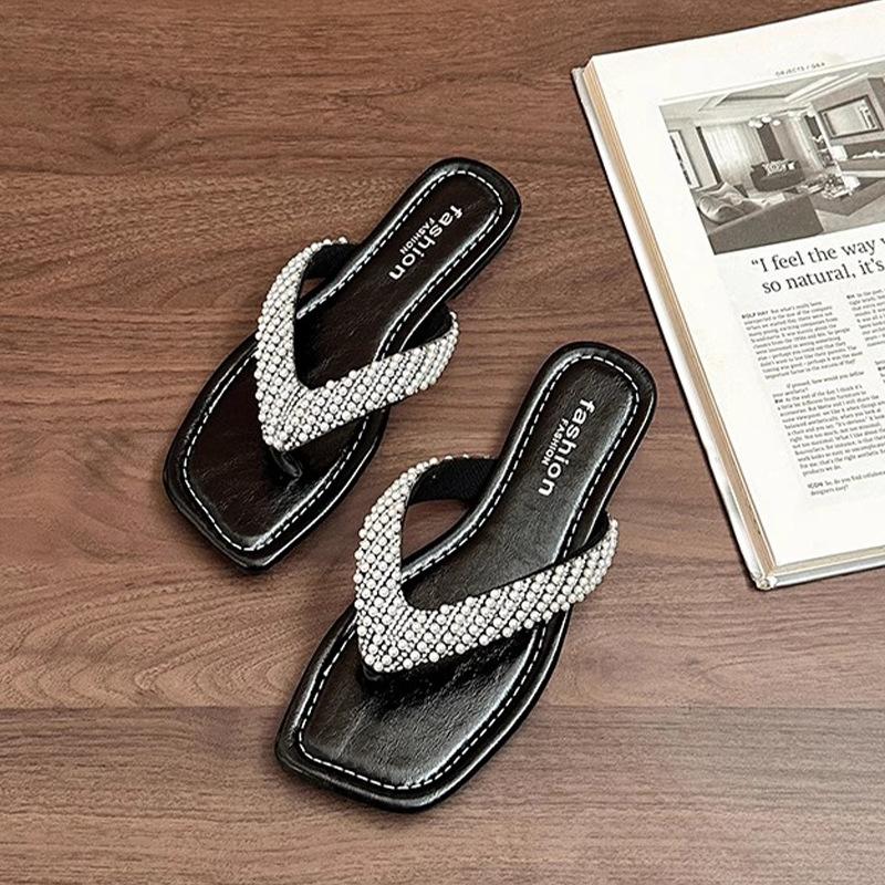 Strass-Zehensandalen 2025 Sommer Französisch neu Voll-Diamant Außen tragen Zehensteg Temperament Design Offene Zehen Coole Hausschuhe