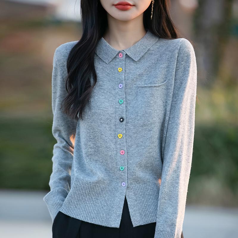 Dámský lehký kardigan z 50% vlny a 50% morušového hedvábí - všestranný úplet na 4 sezóny pro celoroční pohodlí a styl