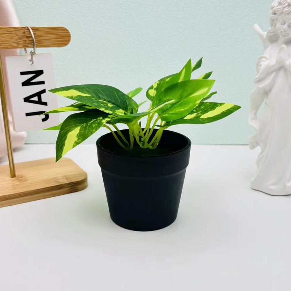Mini Plastic Green Plant Pot With Realistic Foliage For Home Office Decor