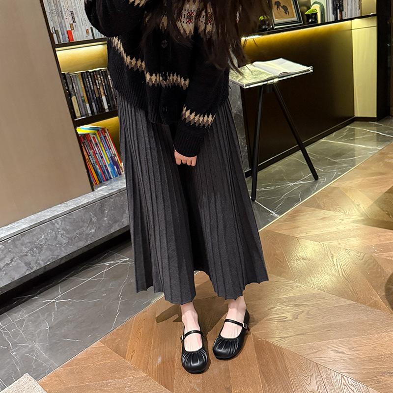 708-11 Spring New Korean Version Pleated Women's Shoes Mary Jane Single Shoes Flat Big Head Shoes Wide Fat Feet Large Size Women's Shoes