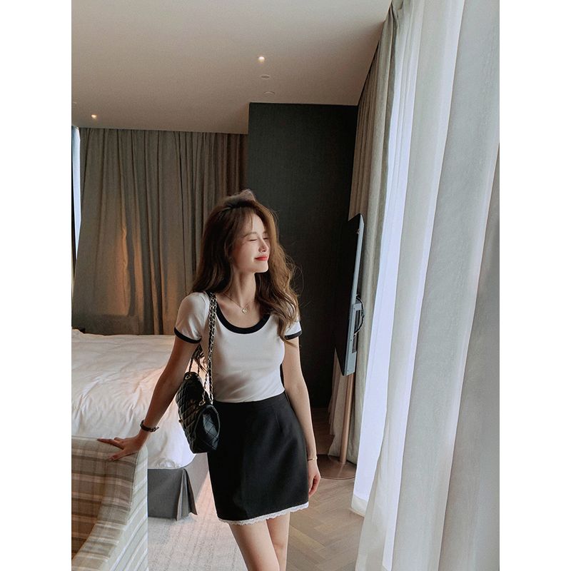 

Bigyu Low U Collar Shoulder Silm T-shirt Minimalist Classy Black and White Color Matching Top Female Summer New Arrival Easiest for Match Tee White XS