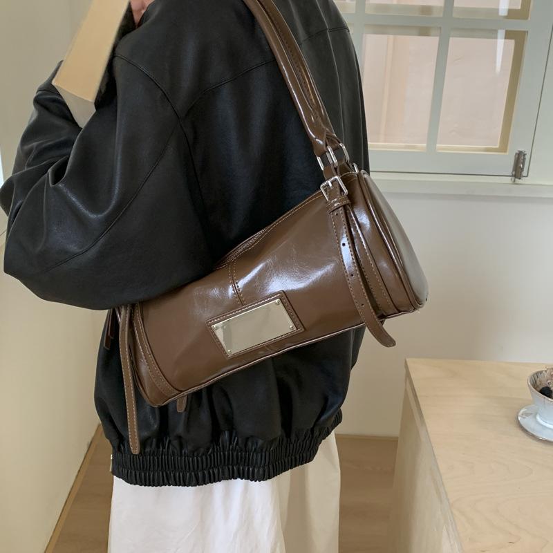 Retro large-capacity bag women's 2025 new commuter versatile shoulder underarm bag going out portable tote pillow bag