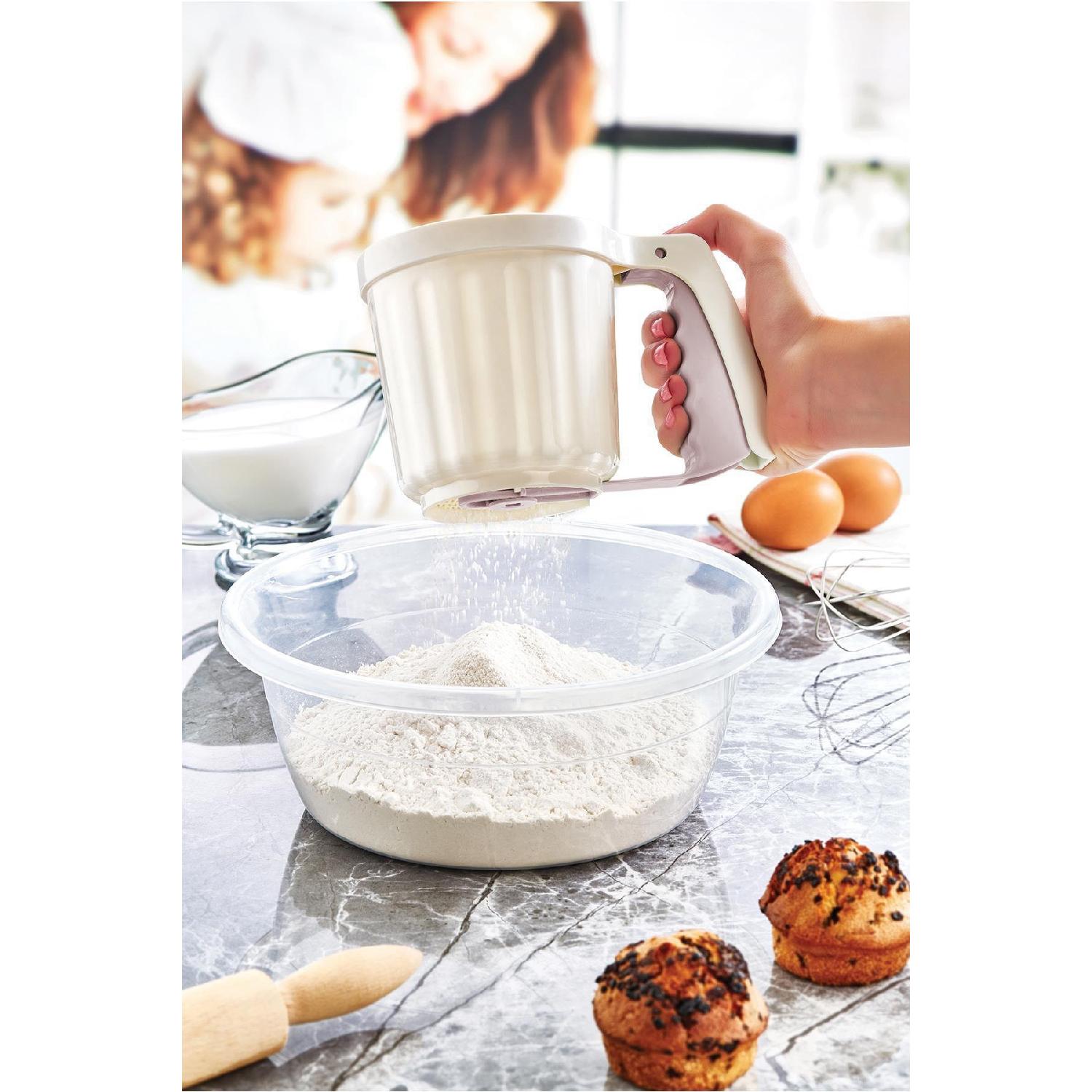 

Сиреневый просеиватель для муки