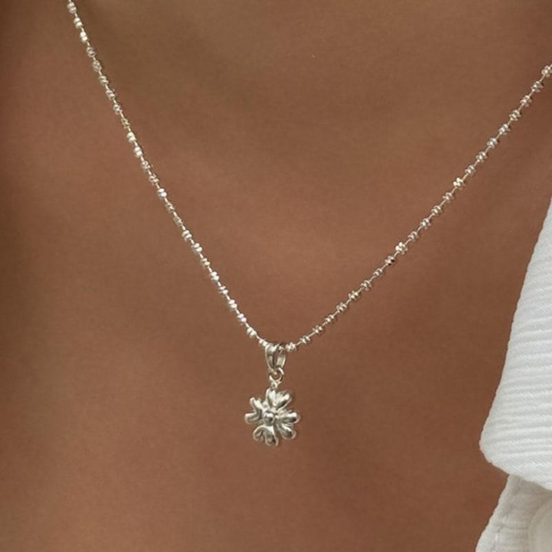 melliv petit clover necklace_mvn65