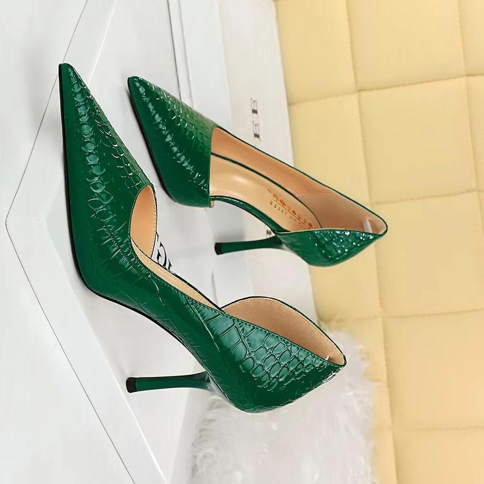 Fashion Women 8cm High Heels Stiletto Pumps Pointed Toe Shallow Side Hollow Lady Serpentine Patent Leather Wedding Evening Party Shoes