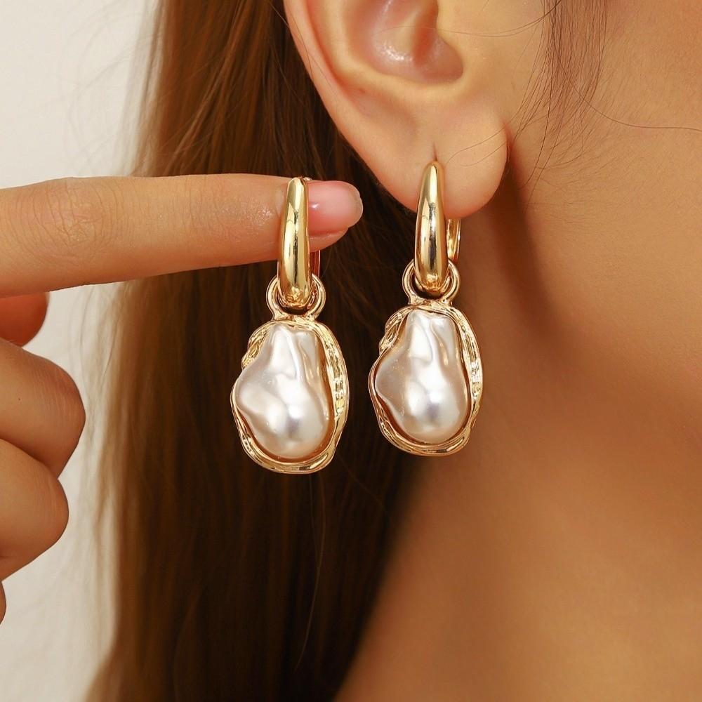 New Baroque Style Imitation Pearls Earrings Alloy Irregular Shape Drop Dangle Earrings Gold Plated Pearls Ear Jewelry for Women