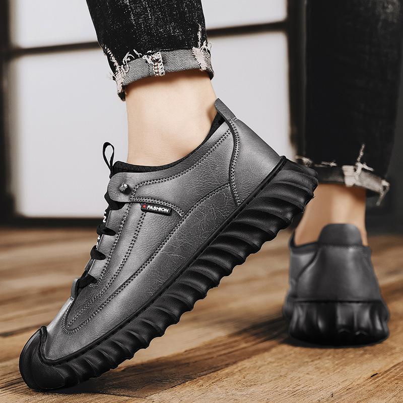 Leather kitchen non-slip autumn new lightweight outdoor casual lazy tide shoes