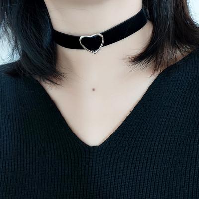 Simple Vintage Black Velvet with Love Choker Neck with Collar Neck Ring Choker Necklace for Women
