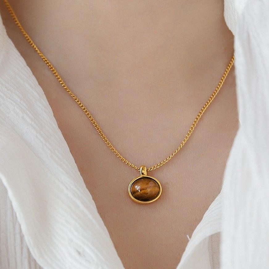 Elegant 18K Gold Plated Tiger's Eye Pendant Necklace with S925 Sterling Silver for Women