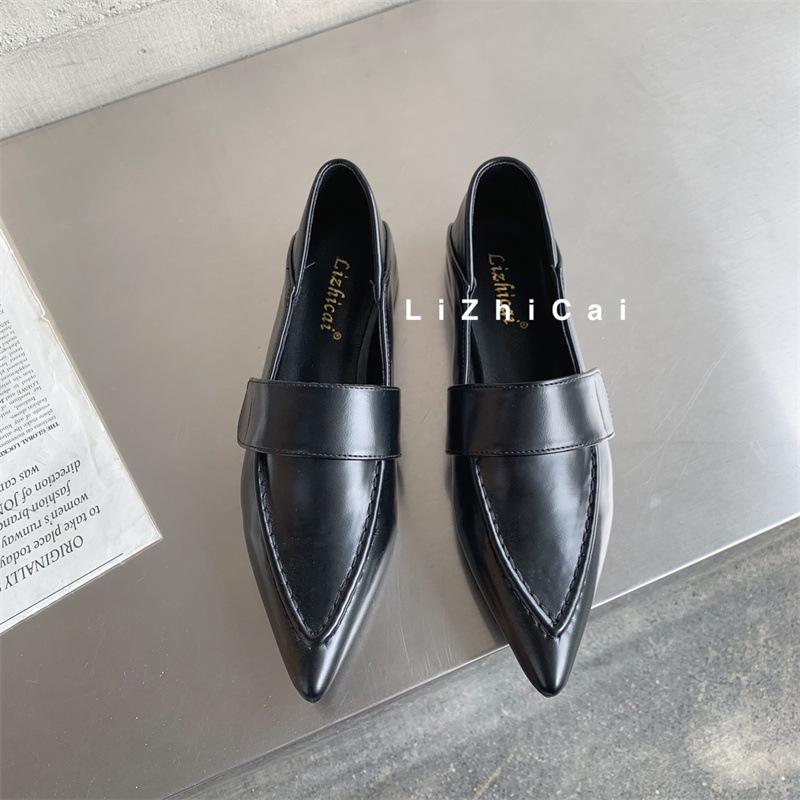 2025 Spring and Autumn New European and American Retro Soft Leather Loafers Women's Pointed Shoes Children's Flat Heels Low Heels Deep Mouth