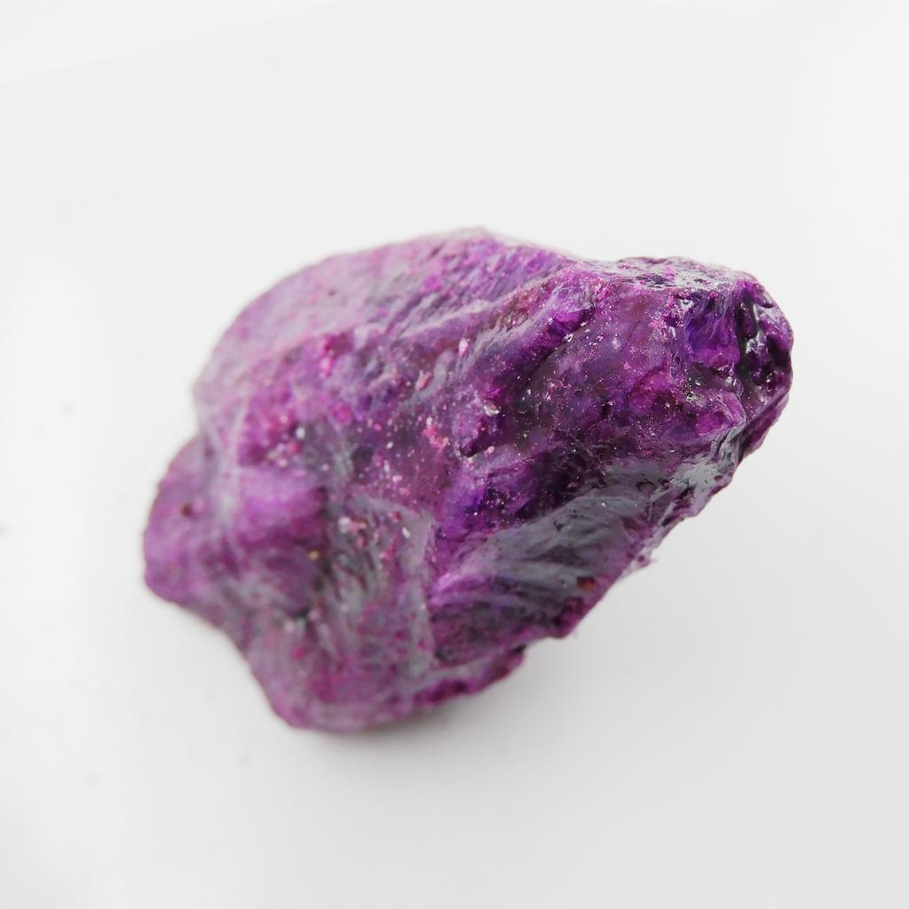 CERTIFIKOVANÝ Fialový Safír Hrubý 147,90 ct Přírodní Ne broušený Volný Drahokam