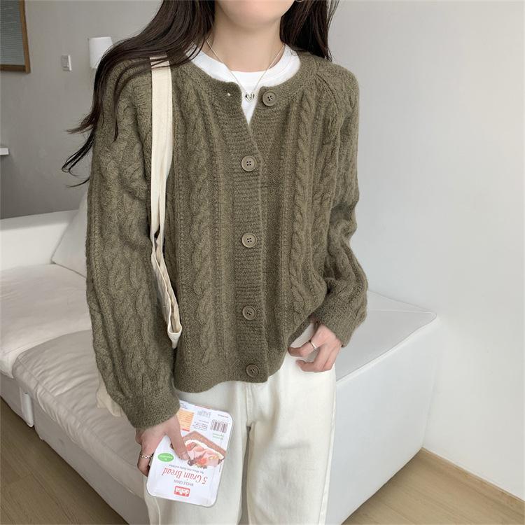 

Мягкий восковой свитер-кардиган с косами женский осенне-зимний новый свободный короткий с круглым вырезом вязаный свитер-куртка женский one size fits all зелёный