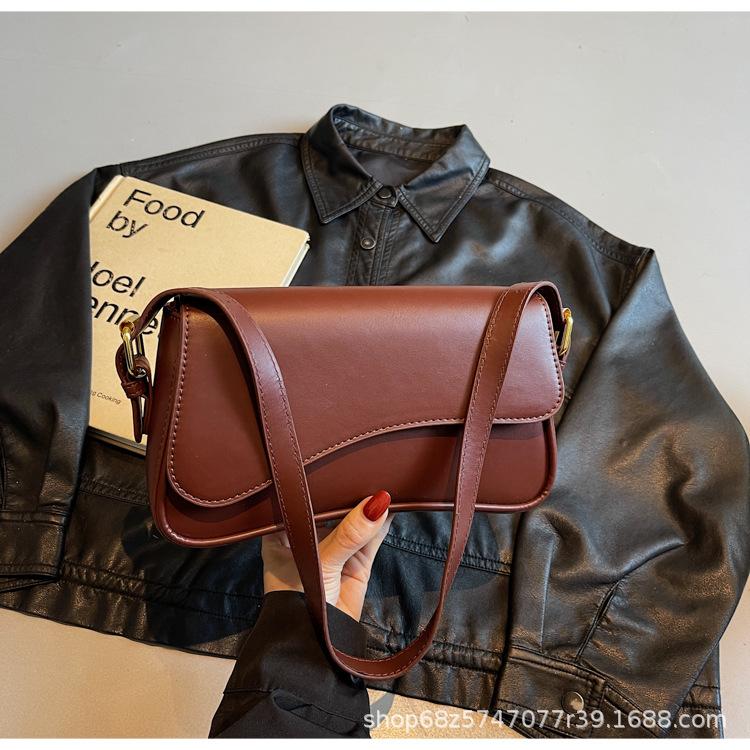 Popular Bag Women's 2025 New Retro Versatile Shoulder Armpit Bag Niche Commuter Crossbody Small Square Bag