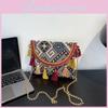 Sac enveloppe ethnique colorblock élégant à franges pour femmes, tendance été