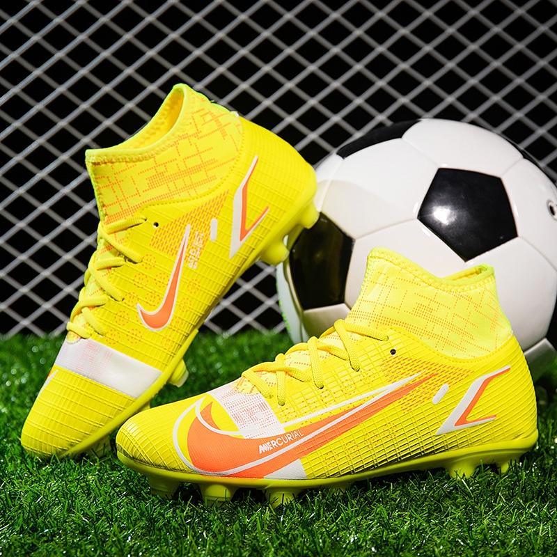 scarpe da calcio leggere