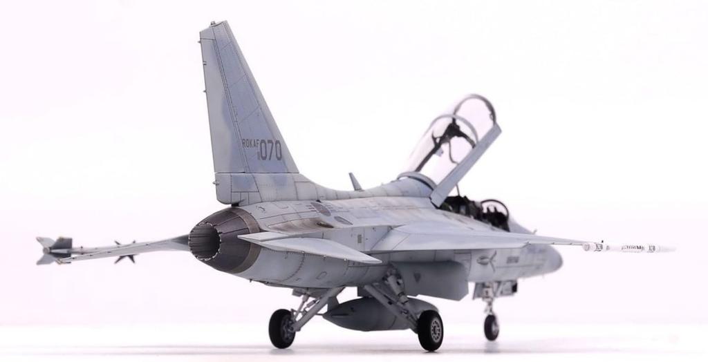 Wolfpack Design 1/48 Scale Korean Air Force TA-50 Golden Eagle LIFT Aircraft Premium Edition Plastic Model Kit (WOLWP14816) - Pre-painted