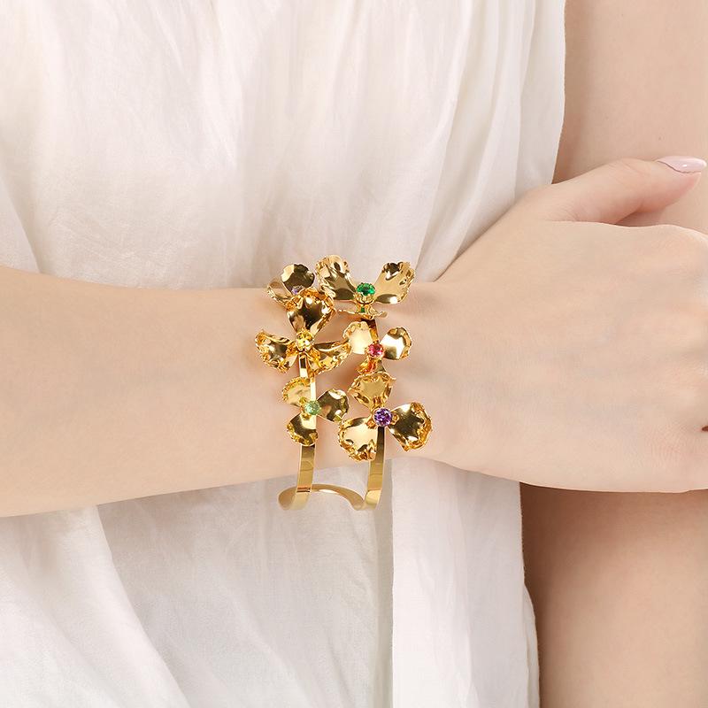 Personalized Double Layer Stainless Steel Petal Flower Bracelet with Exaggerated Color Diamonds