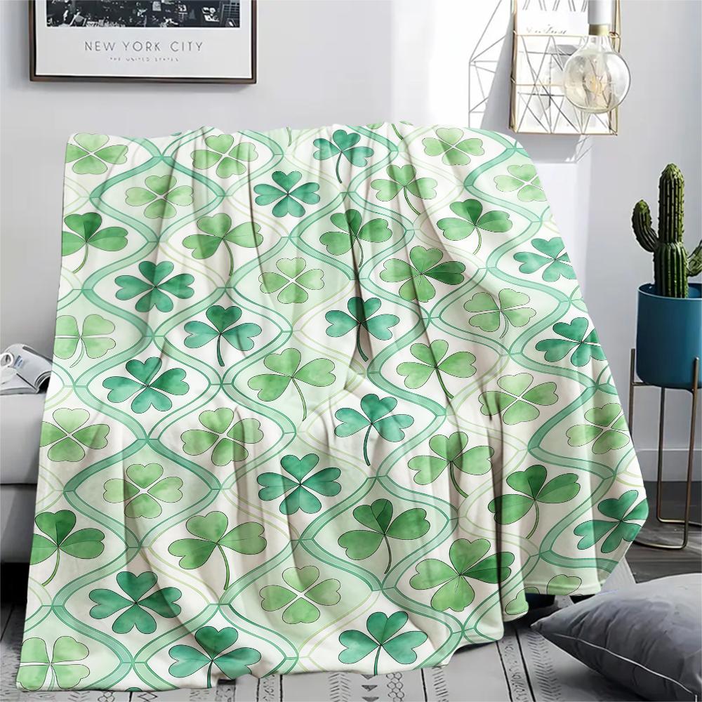 St.Patrick's Day Green Clover Print Flannel Blanket,High Quality Comfortable for All Seasons,Home Decor,Warmth and Comfort,Perfect for Christmas Gifts