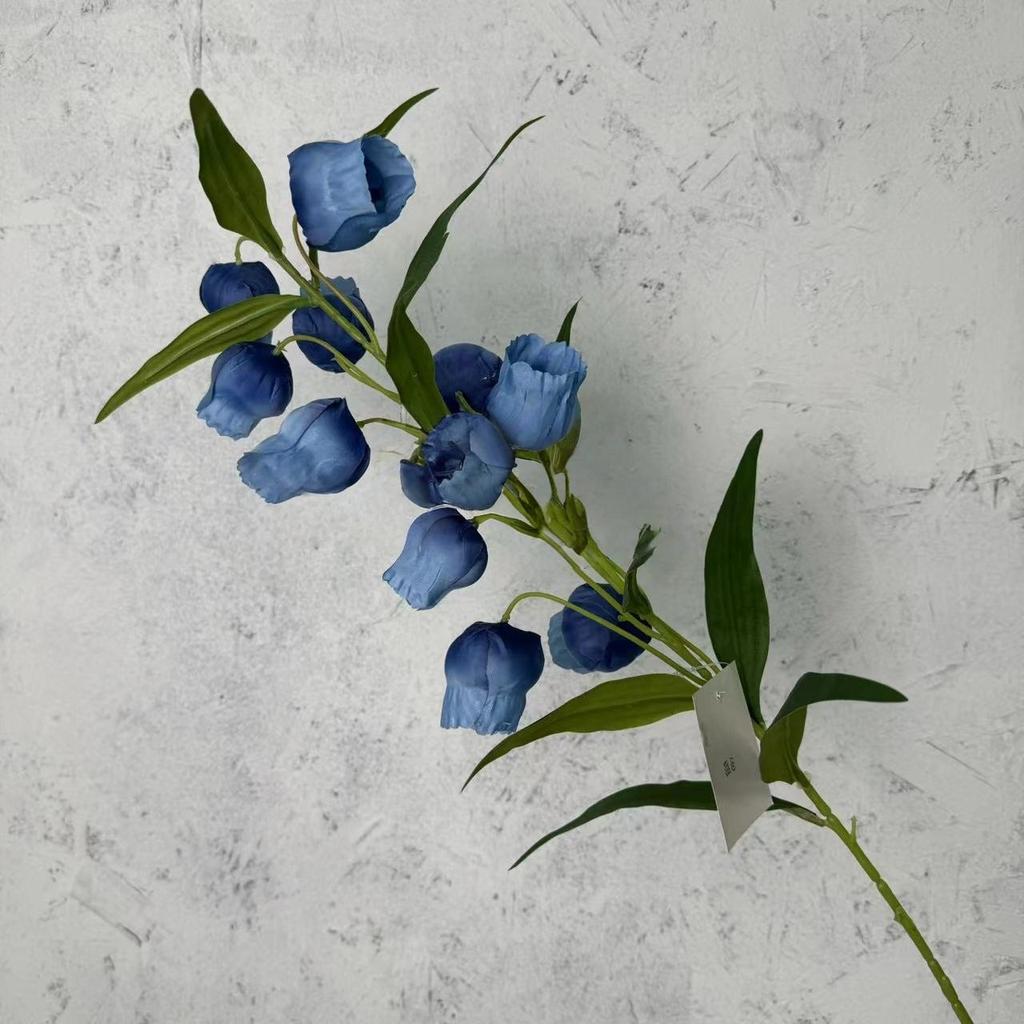 1pc  Artificial Flower Valley Lily Wind Chime Fake Flower Bell Orchid Flower Branch Home Outdoor Decor Pompass grass Flowers