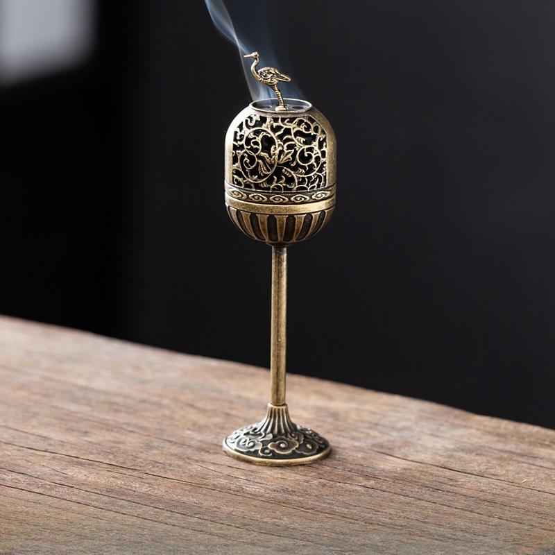 

Retro Alloy Hollowed-out Incense Burner Indoor High-foot Burner Household Aroma Accessories Room Decoration Chinese Ancient Aroma Diffuser