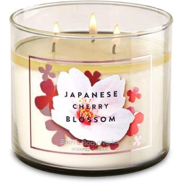 

Свеча Bath and Body Works Japan Cherry BLOSSOM с 3 стержнями, 14,5 унций