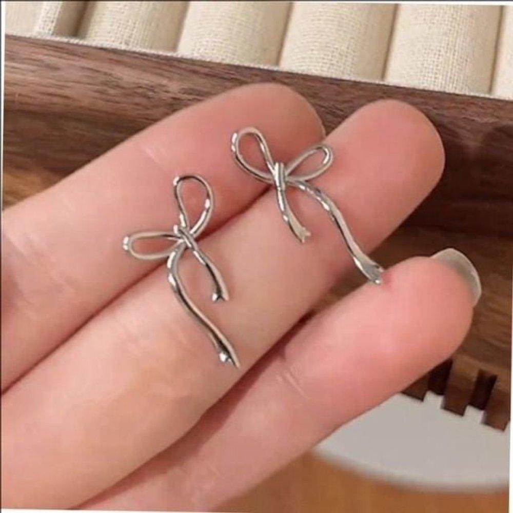 High-quality silver romantic detail composition ribbon knot earrings (Wfghh2Z)