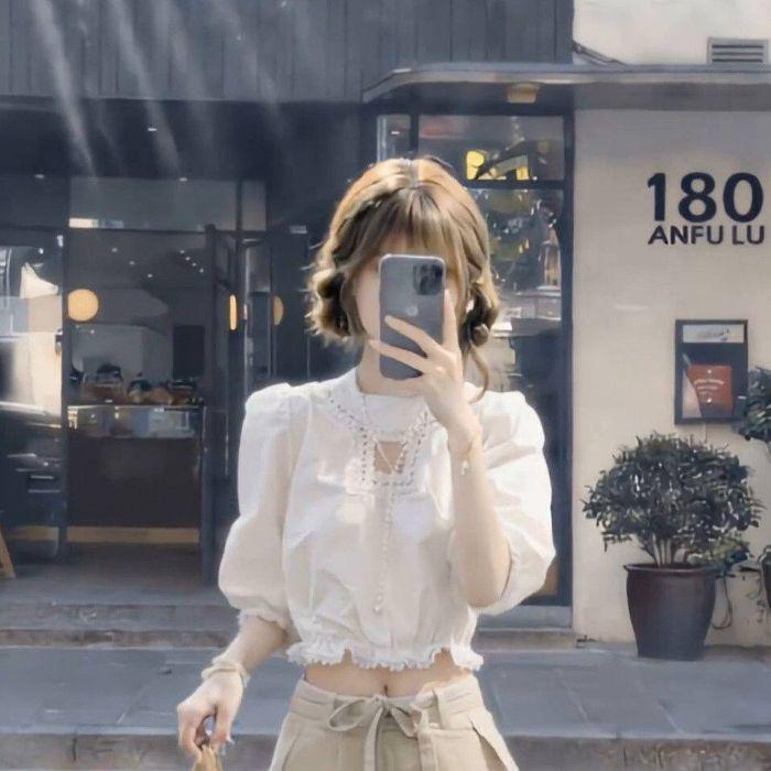 Korean Lace Design Sense White T-shirt Women's Summer New Waist Sexy Hot Girl Short Top