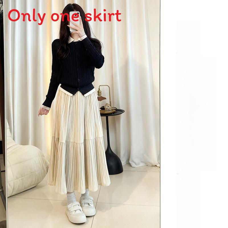 Golden Velvet Skirt With Pleated Design For Casual And Office Wear
