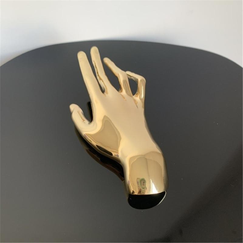 Unique Hand Gesture Brooch Adornment Creative Large Hand Shape Pin for Women Men Punk Party Brooches Pins Accessory