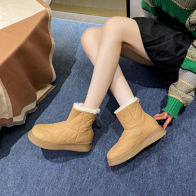 Nordöstliche Schneestiefel Damen neue schwarze niedrige koreanische Version Samt dicksohlige rutschfeste warme Baumwollschuhe im Herbst und Winter 2025