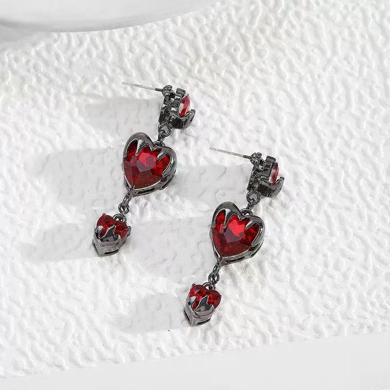 Sweet temperament red rhinestone love dark earrings women's light luxury niche high-end stud earrings autumn and winter new earrings